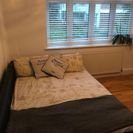 Bright Balham Apartment London Eksteriør bilde