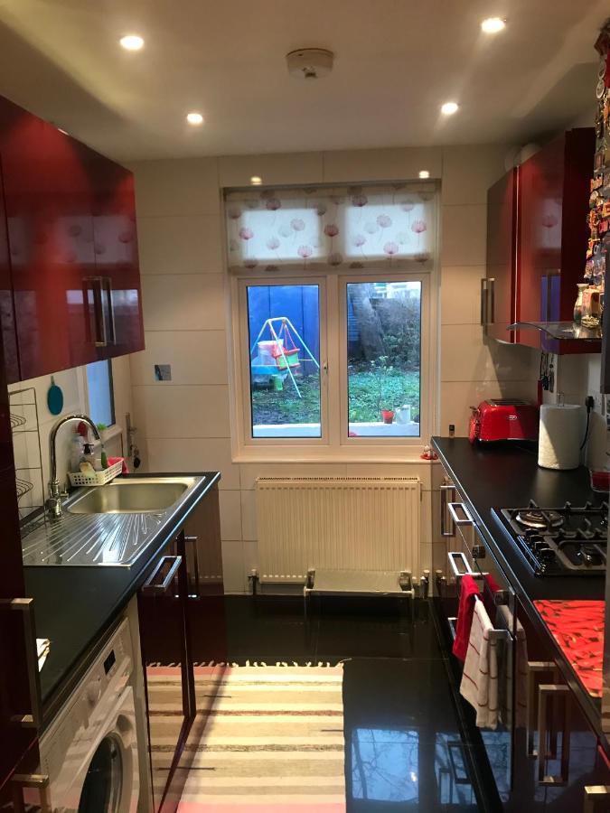 Bright Balham Apartment London Eksteriør bilde